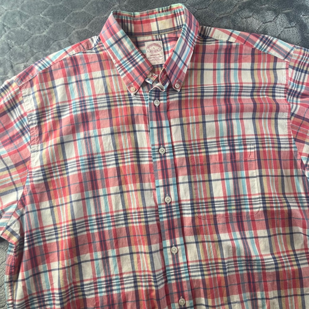Brooks Brothers Madison Button Down Shirt Mens L Red Blue Plaid Short Sleeve